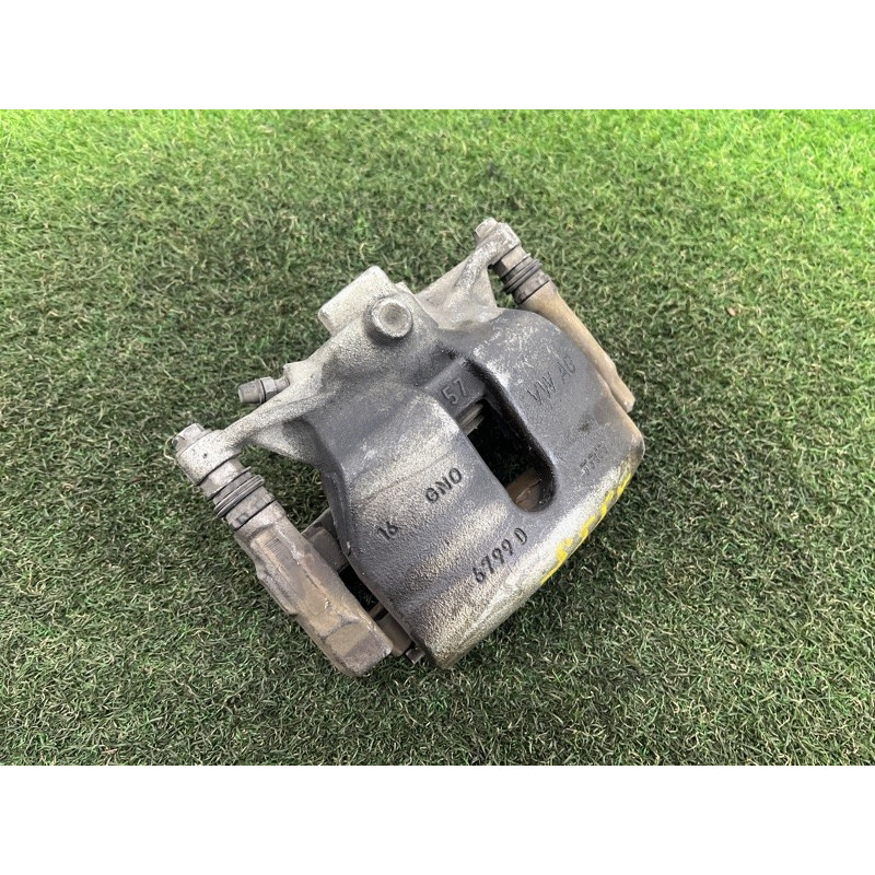 Суппорт тормозной (тормозная система) AUDI A3 8V 2015 1.8 8V0615124A