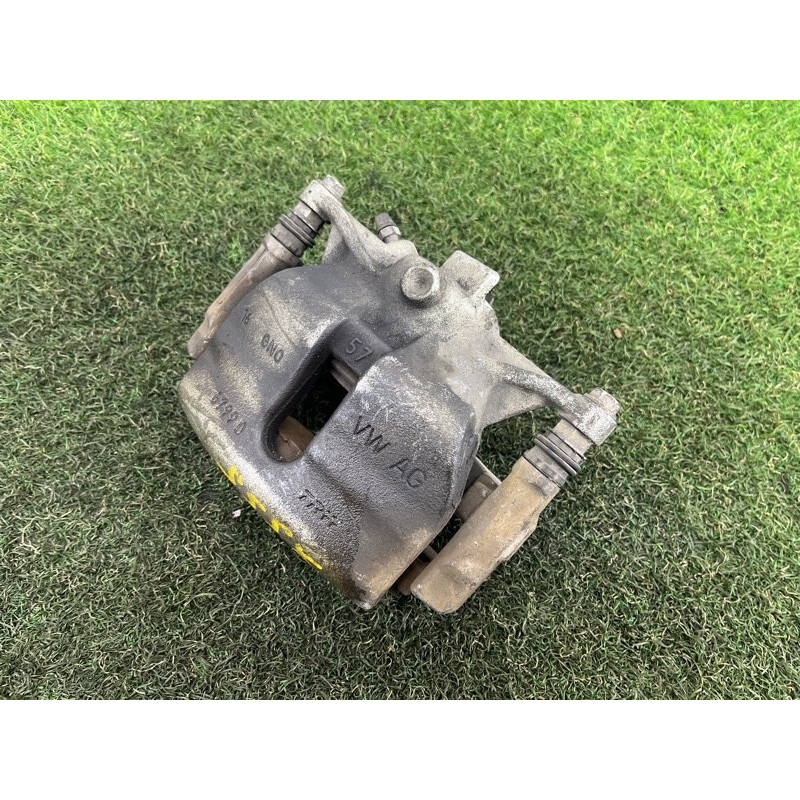 Суппорт тормозной (тормозная система) AUDI A3 8V 2015 1.8 8V0615124A