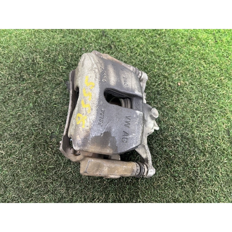 Суппорт тормозной (тормозная система) AUDI A3 8V 2015 1.8 8V0615124A