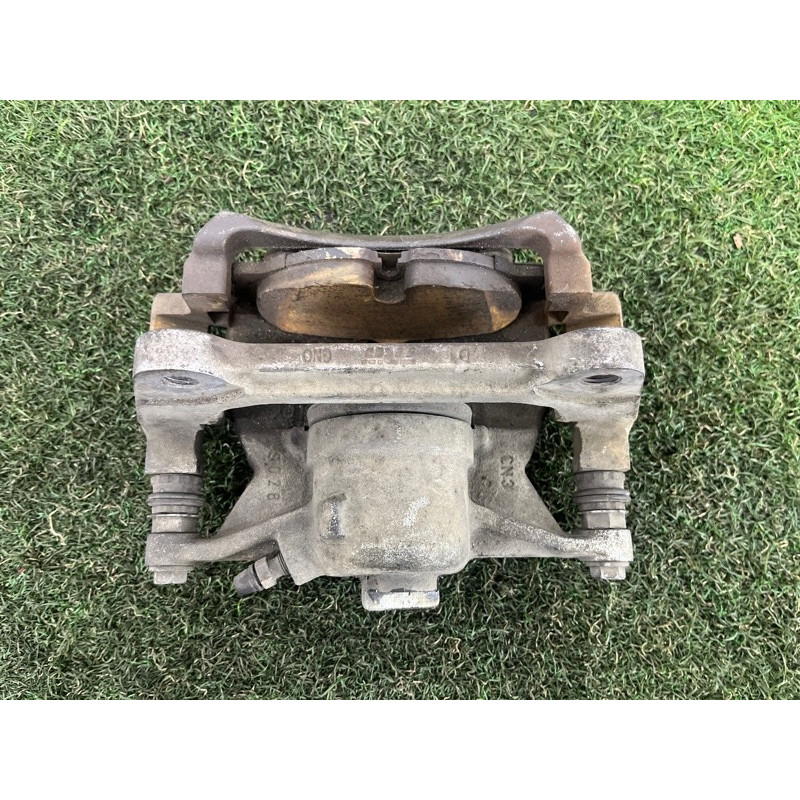 Суппорт тормозной (тормозная система) AUDI A3 8V 2015 1.8 8V0615124A