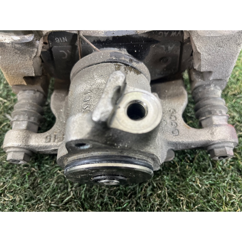 Суппорт тормозной (тормозная система) AUDI A4 B9 2017 2.0 8W0615403