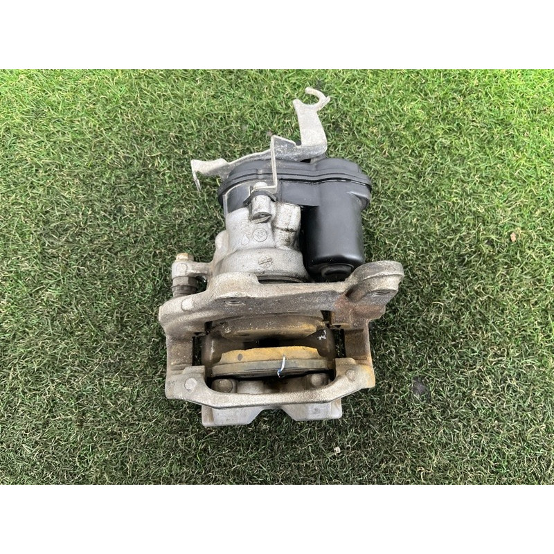 Гальмівний супорт (гальмівна система) BMW 5-series G30 2017 2.0 B46B20 34216870575