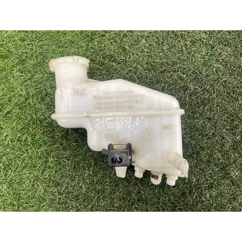 Бачок гальмівної рідини (гальмівна система) KIA Optima TF 2013 2.4 585112T100