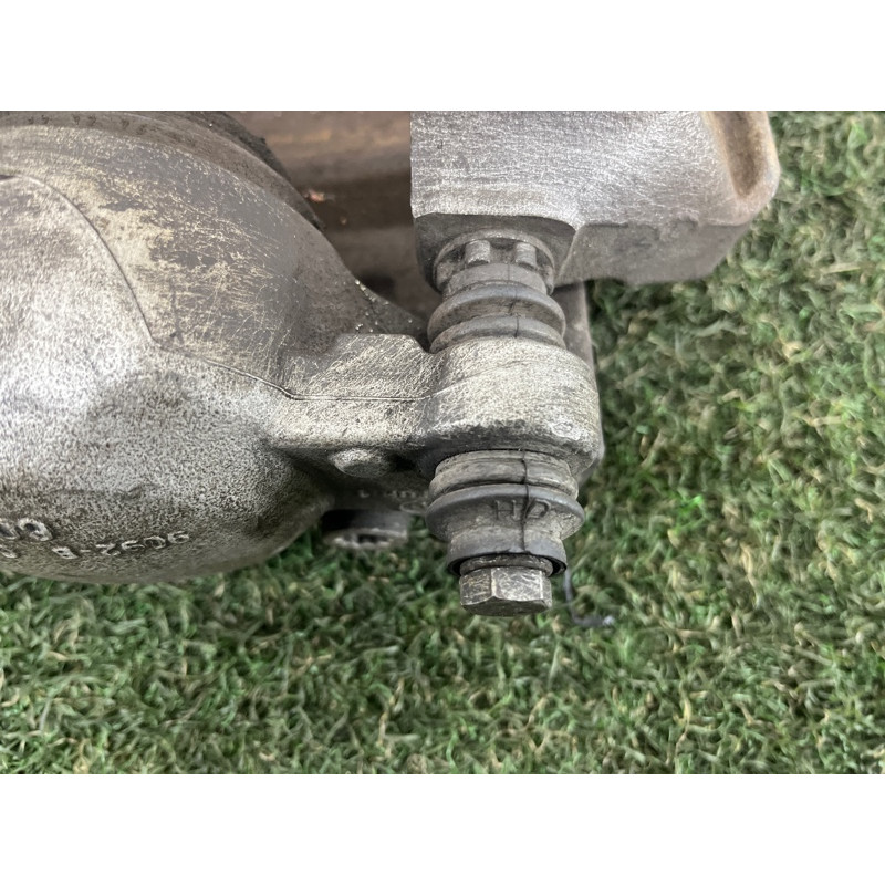 Суппорт тормозной (тормозная система) AUDI Q5 8R 2012 3.2 CALB 8K0615123J