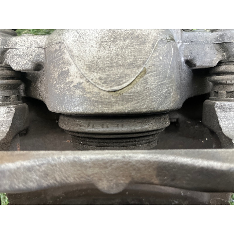 Суппорт тормозной (тормозная система) AUDI Q5 8R 2012 3.2 CALB 8K0615123J