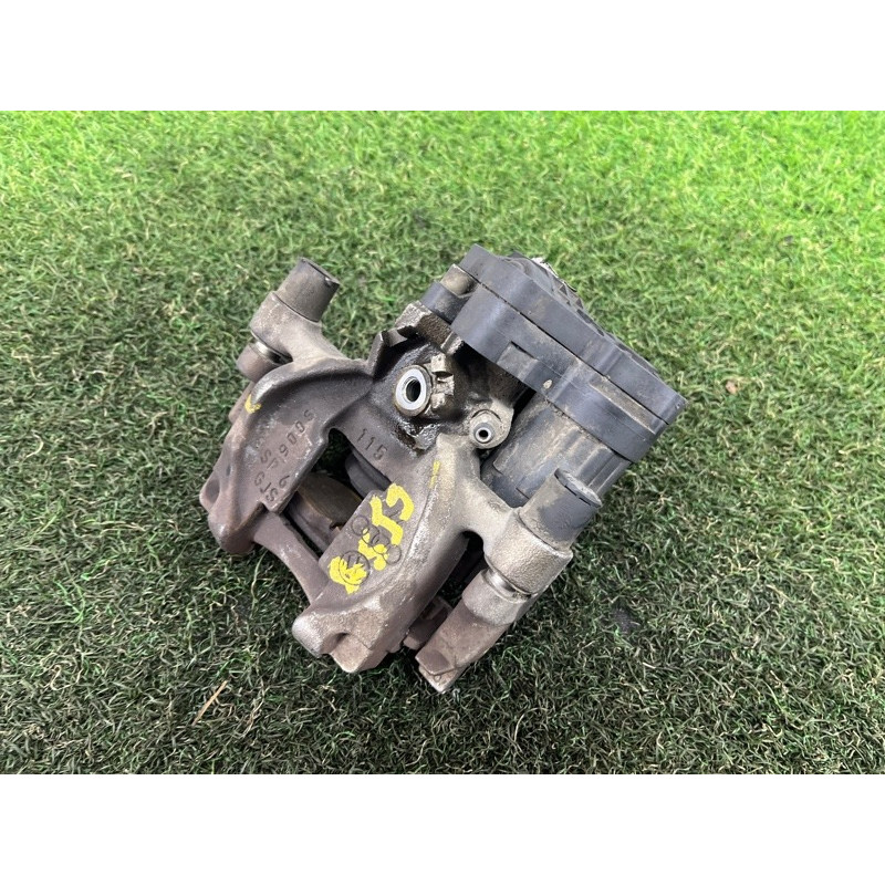 Суппорт тормозной (тормозная система) AUDI A3 8V 2015 1.8 8V0615423