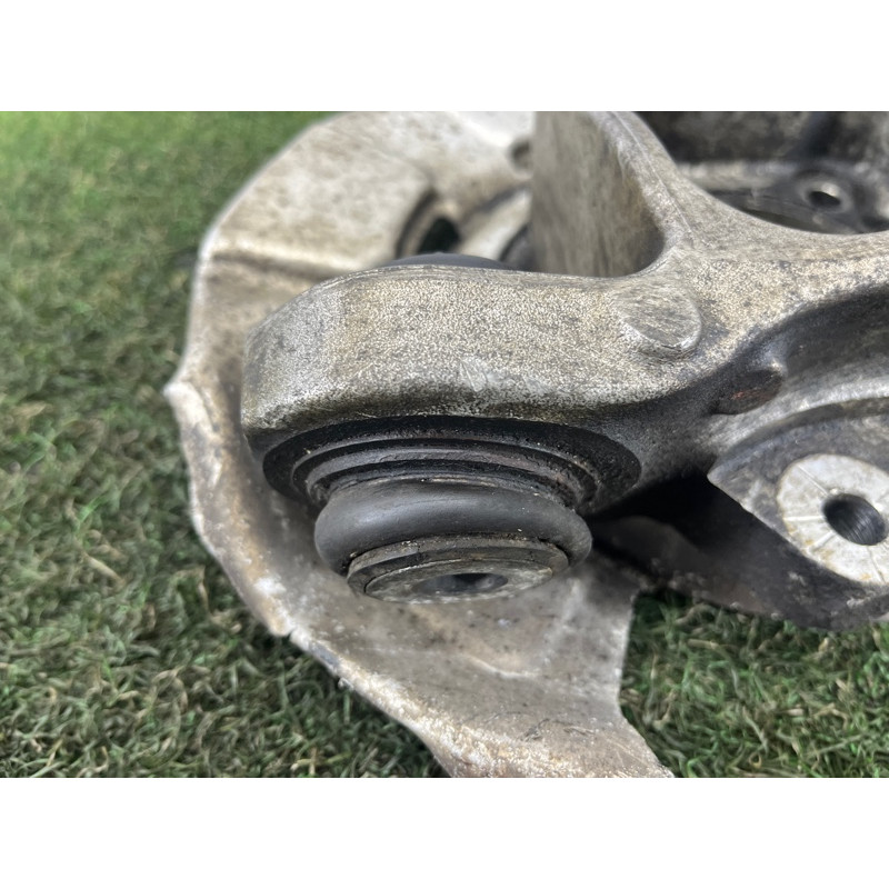 Цапфа подвески (подвеска) BMW X5 E70 2008 3.0 N52N 33326879102