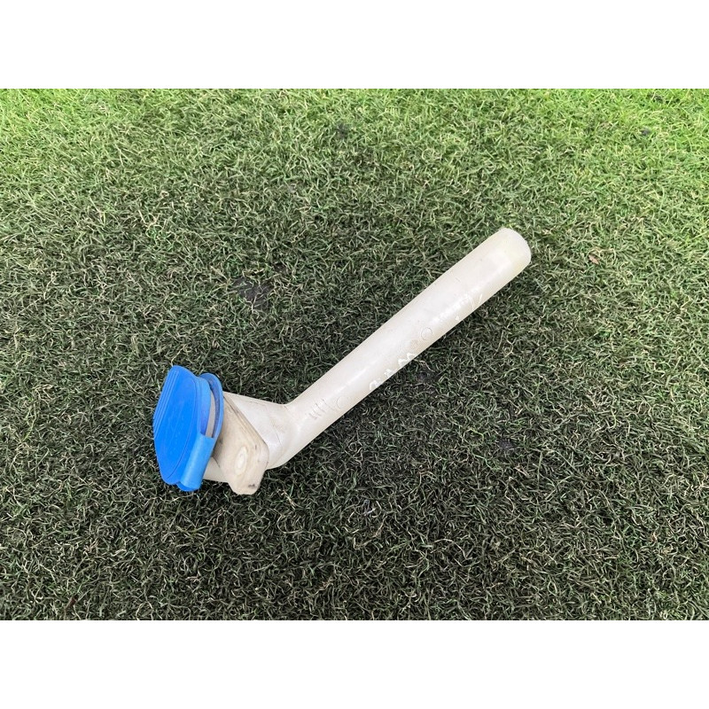 Горловина бачка омывателя (кузов и элементы) Volkswagen Amarok 2H 2012 2.0 2H0955463