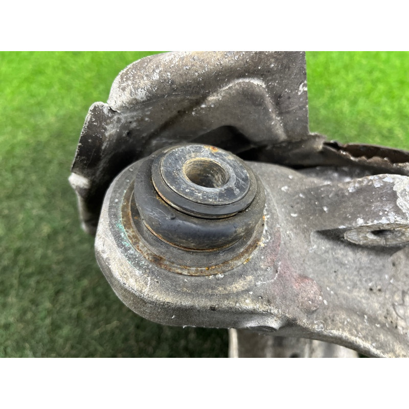 Цапфа подвески (подвеска) BMW X5 E70 2008 3.0 N52N 33326879101