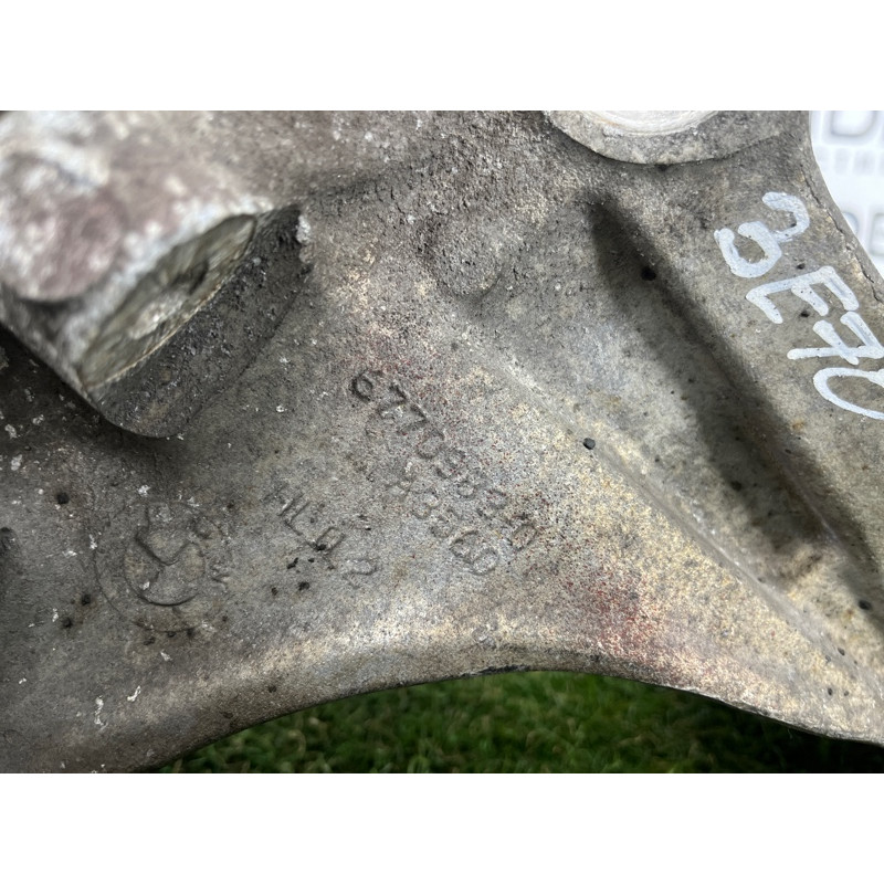 Цапфа подвески (подвеска) BMW X5 E70 2008 3.0 N52N 33326879101