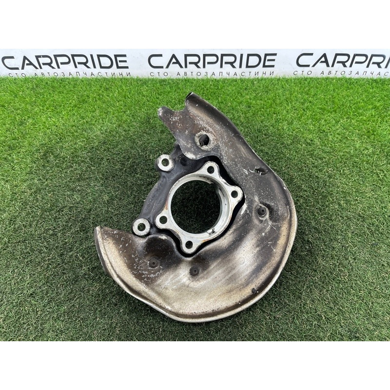 Цапфа подвески (подвеска) AUDI Q5 8R 2012 3.2 CALB 8R0505432F