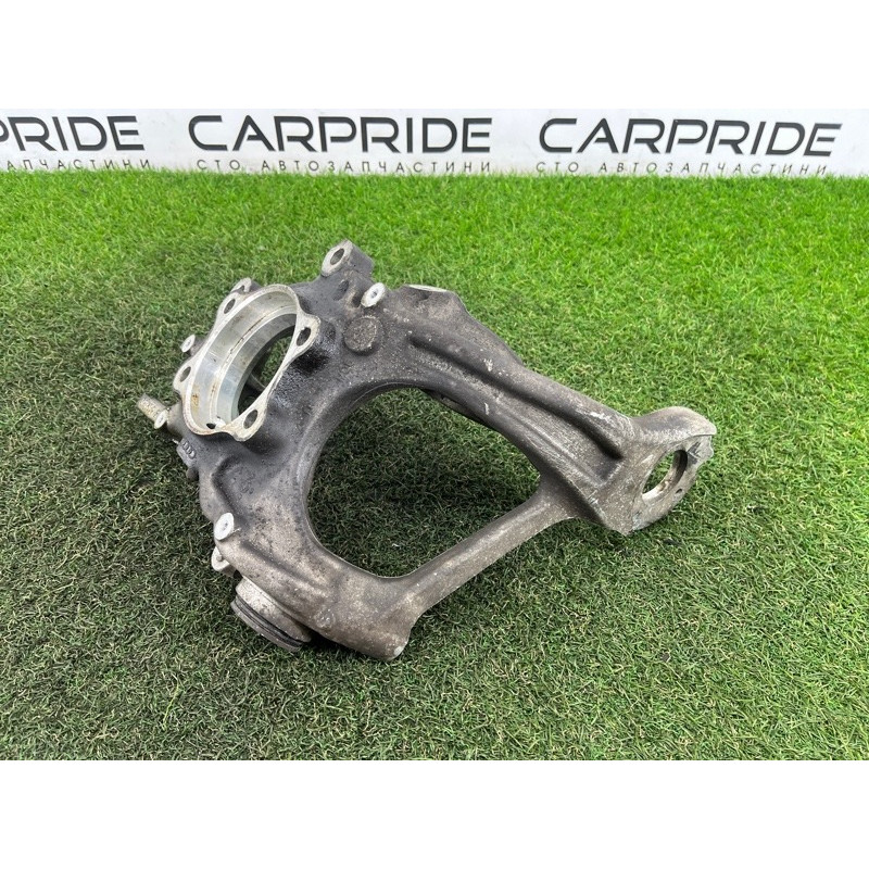 Цапфа подвески (подвеска) AUDI Q5 8R 2012 3.2 CALB 8R0505432F