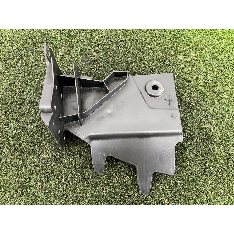 Воздуховод радиатора (кузов и элементы) Volkswagen Amarok 2H 2012 2.0 2H0121329A