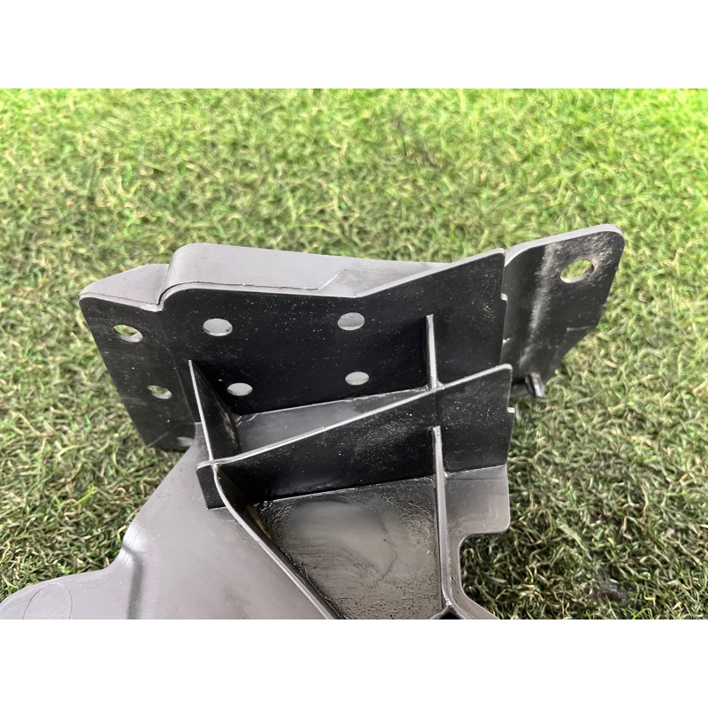 Воздуховод радиатора (кузов и элементы) Volkswagen Amarok 2H 2012 2.0 2H0121329A