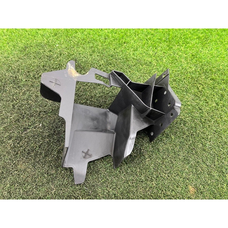 Воздуховод радиатора (кузов и элементы) Volkswagen Amarok 2H 2012 2.0 2H0121330