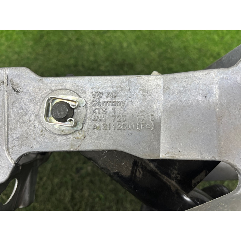 Педаль тормоза с кронштейном (тормозная система) AUDI Q7 4M 2017 3.0 TFSi CREC 4M1723117B