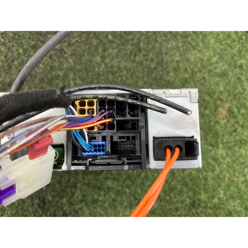 Блок управления мультимедиа (электрика / блок управления) Volkswagen Touareg II NF 2013 3.0 7P6035670A