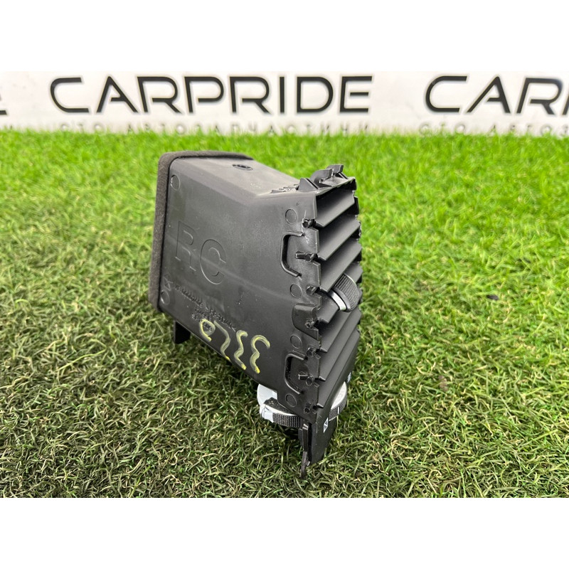 Воздуховод центральный (салон) Jeep Grand Cherokee WK2 2017 3.6 5MT20DX9AA