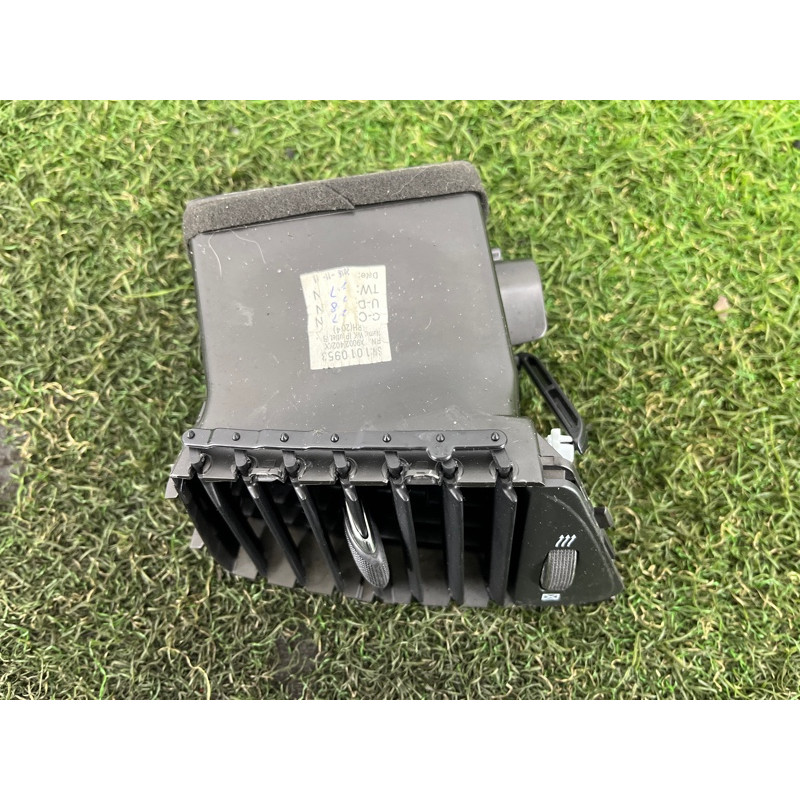 Воздуховод центральный (салон) Jeep Grand Cherokee WK2 2017 3.6 5MT20DX9AA