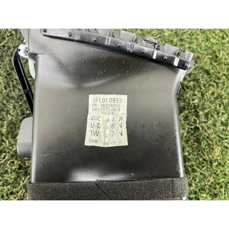 Воздуховод центральный (салон) Jeep Grand Cherokee WK2 2017 3.6 5MT20DX9AA