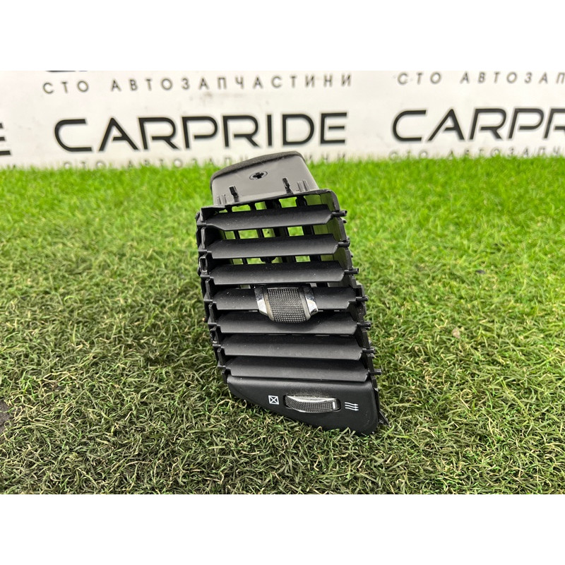 Воздуховод центральный (салон) Jeep Grand Cherokee WK2 2017 3.6 5MT21DX9AA