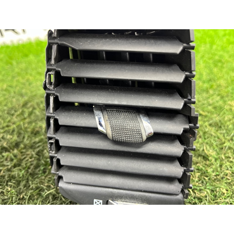 Воздуховод центральный (салон) Jeep Grand Cherokee WK2 2017 3.6 5MT21DX9AA