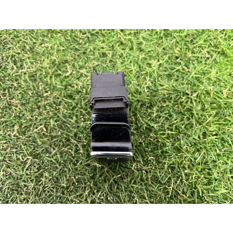 Кнопка стояночного тормоза (электрика / кнопки) Volkswagen Touareg NF 2012 3.6 7P1927225BZJU