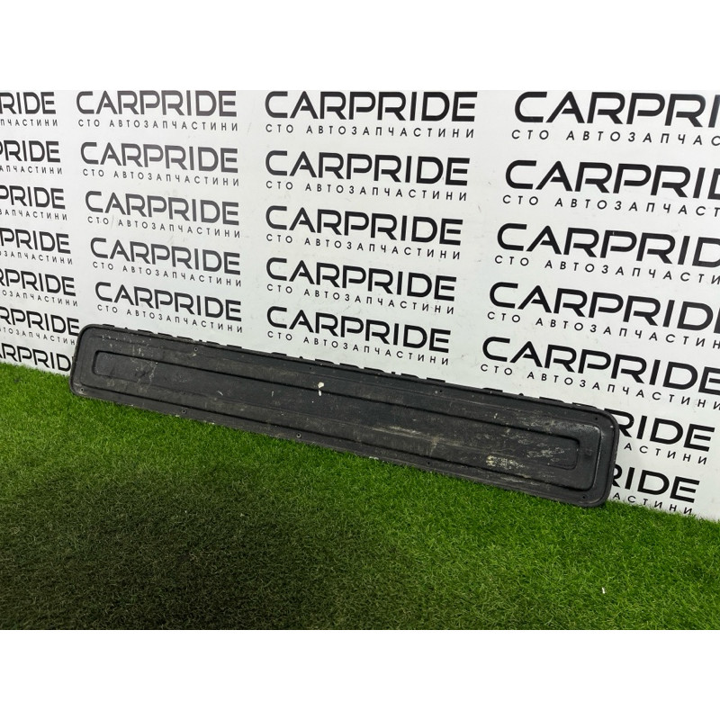 Накладка крышки багажника (кузов и элементы) Volkswagen Amarok 2H 2012 2.0 2H5829763