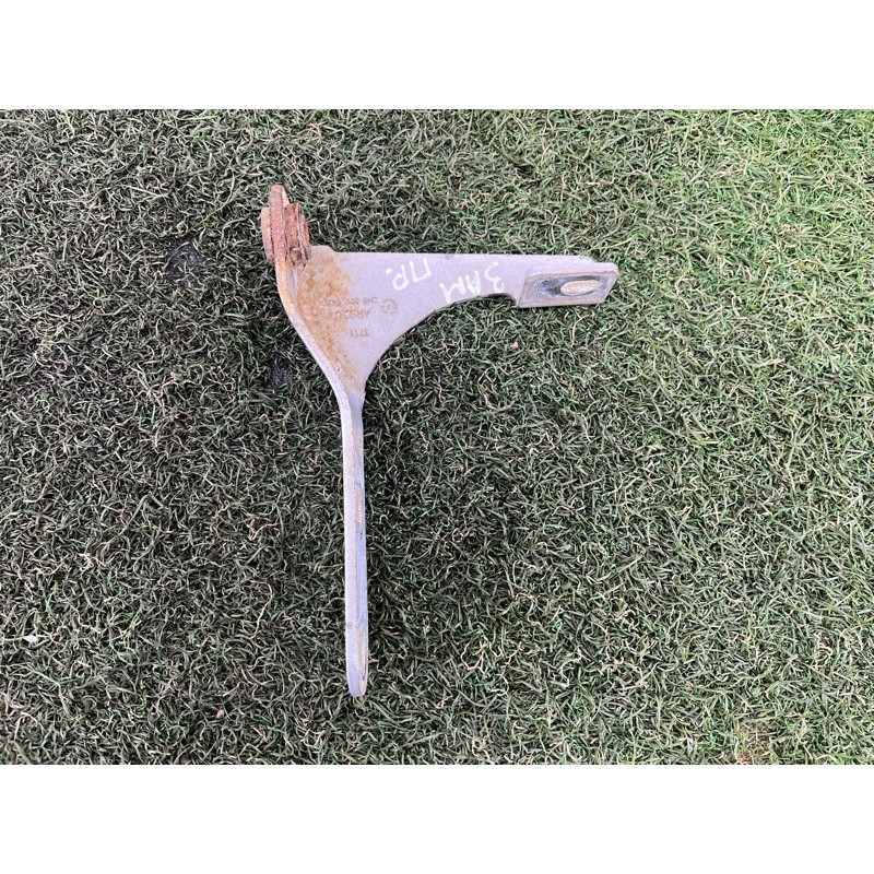 Петля багажника (кузов и элементы) Volkswagen Amarok 2H 2012 2.0 2H5829642C