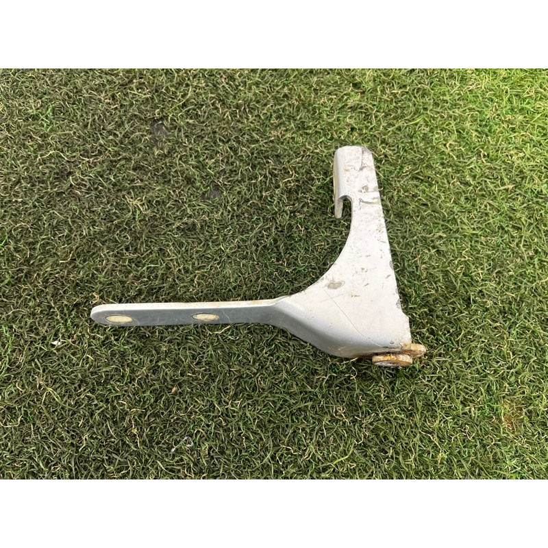 Петля багажника (кузов и элементы) Volkswagen Amarok 2H 2012 2.0 2H5829642C