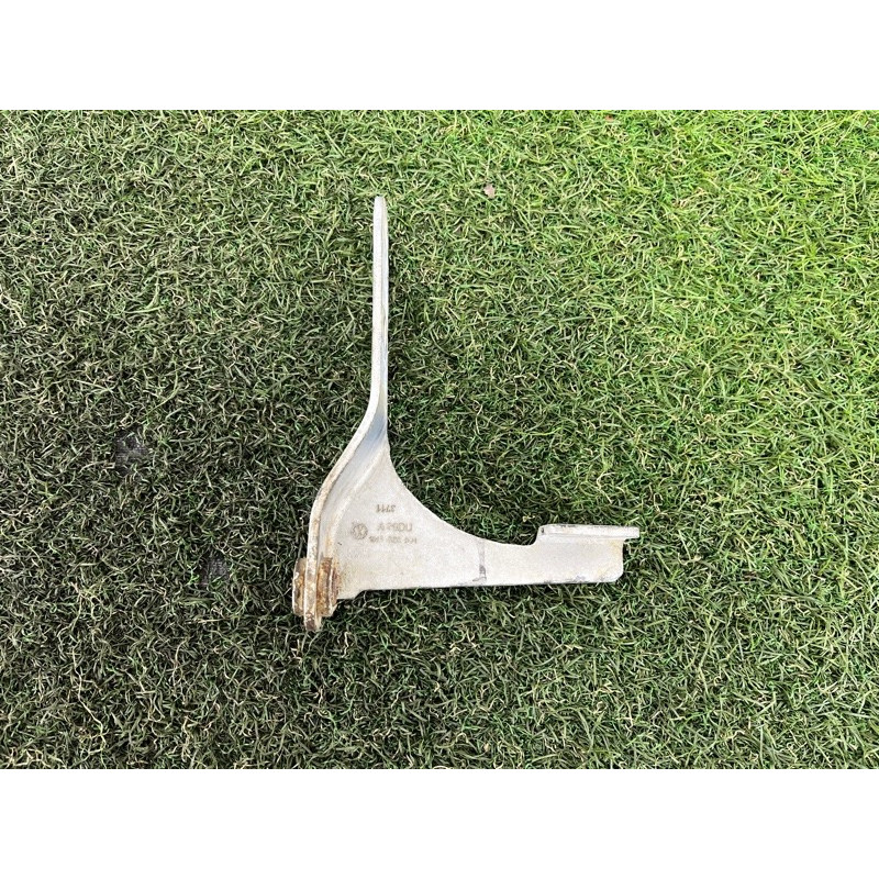 Петля багажника (кузов и элементы) Volkswagen Amarok 2H 2012 2.0 2H5829641C