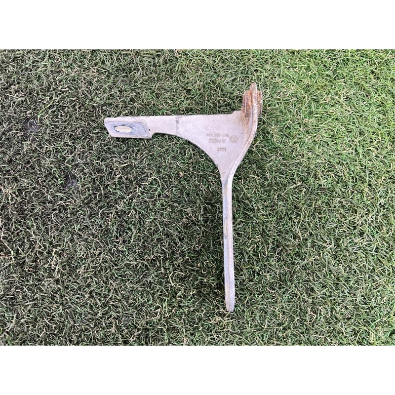 Петля багажника (кузов и элементы) Volkswagen Amarok 2H 2012 2.0 2H5829641C