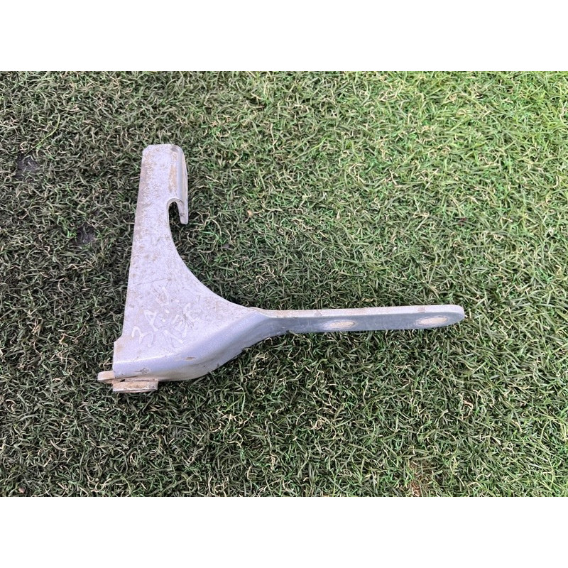 Петля багажника (кузов и элементы) Volkswagen Amarok 2H 2012 2.0 2H5829641C