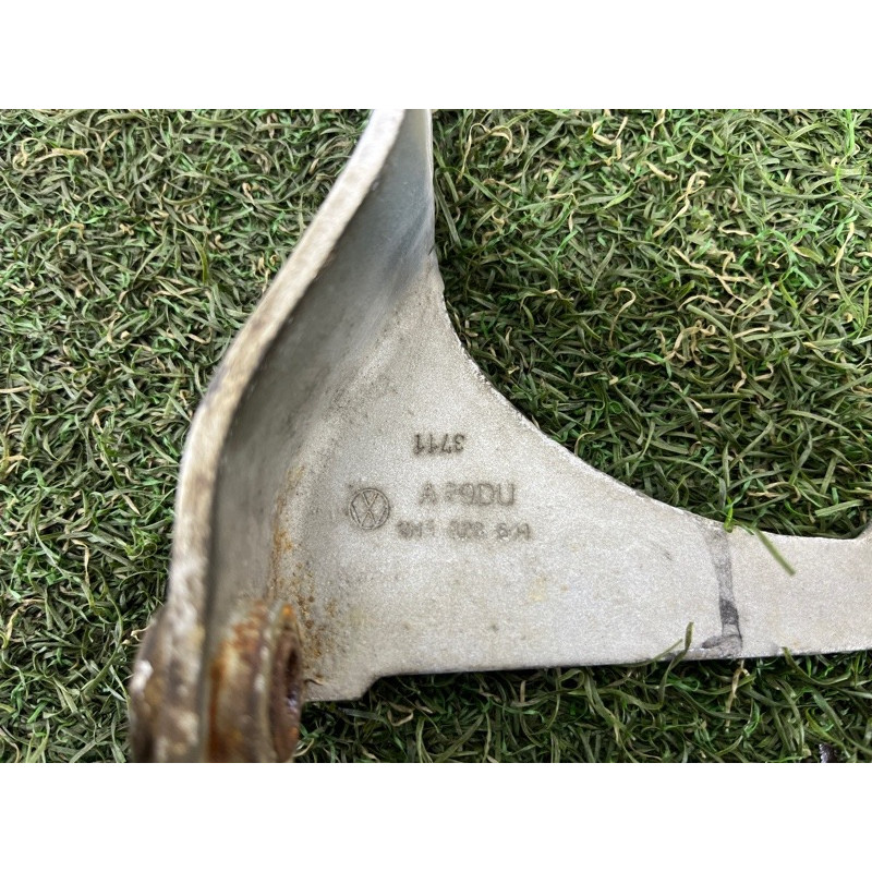 Петля багажника (кузов и элементы) Volkswagen Amarok 2H 2012 2.0 2H5829641C