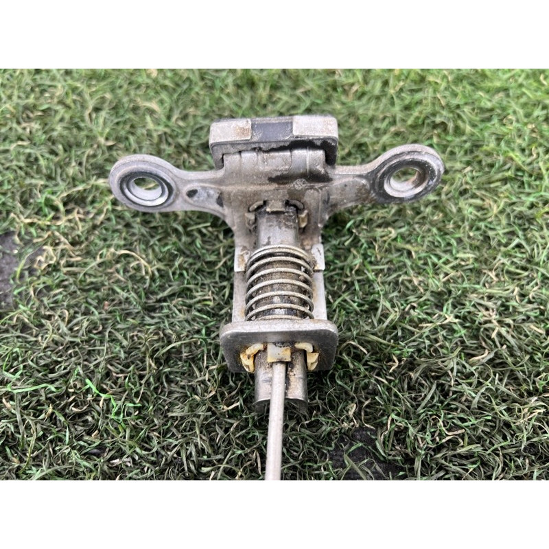 Замок багажника (кузов и элементы) Volkswagen Amarok 2H 2012 2.0 2H5829211D