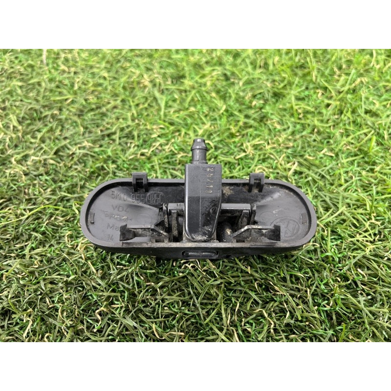 Форсунка омывателя (кузов и элементы) Volkswagen Amarok 2H 2012 2.0 5M0955985C9B9