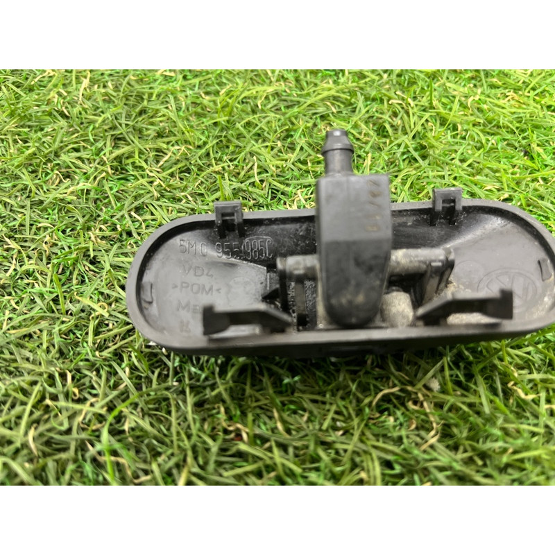Форсунка омывателя (кузов и элементы) Volkswagen Amarok 2H 2012 2.0 5M0955985C9B9