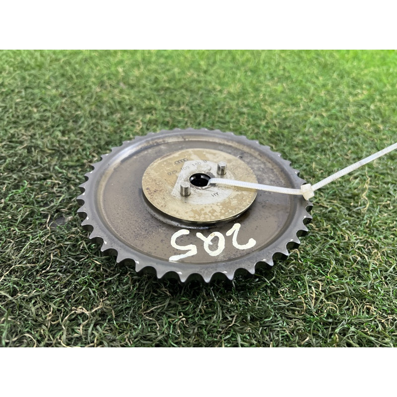 Звезда цепи ГРМ (двигатель и элементы) AUDI Q5 8R 2012 3.2 CALB 06E109077E