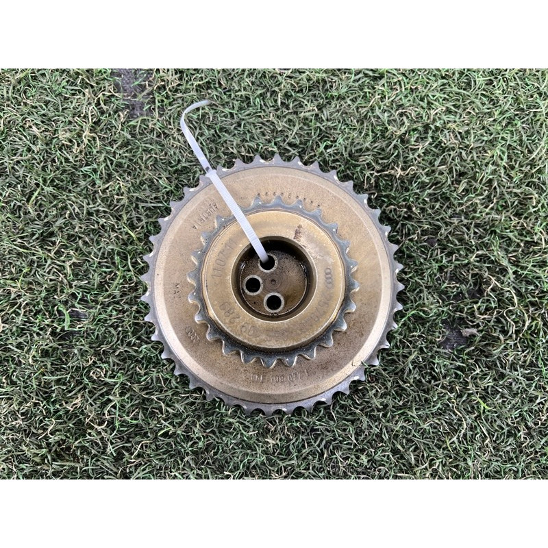 Звезда цепи ГРМ (двигатель и элементы) AUDI Q5 8R 2012 3.2 CALB 06E109077E