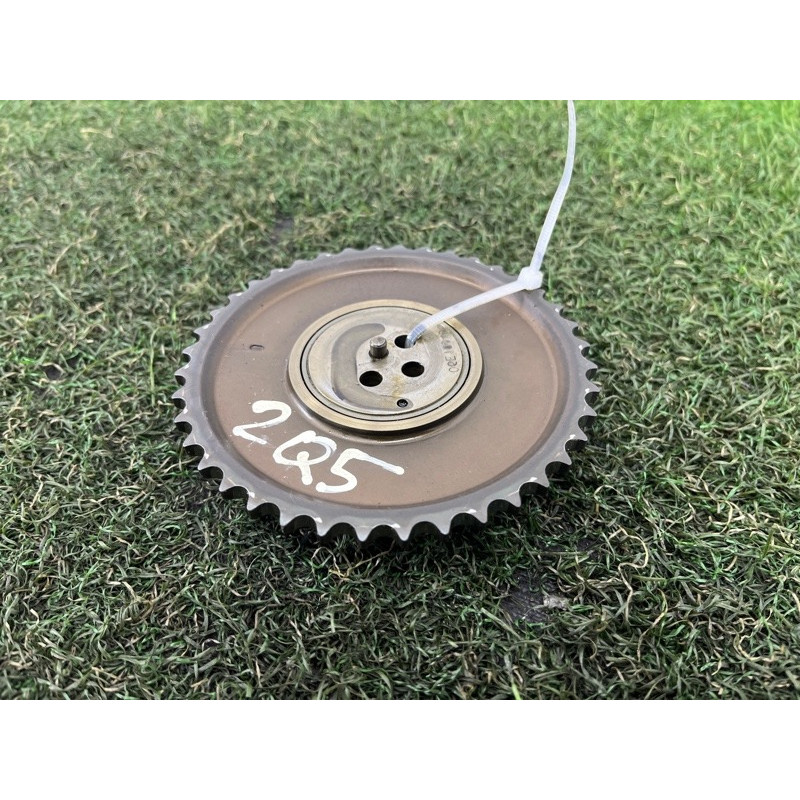 Звезда цепи ГРМ (двигатель и элементы) AUDI Q5 8R 2012 3.2 CALB 06E109077E