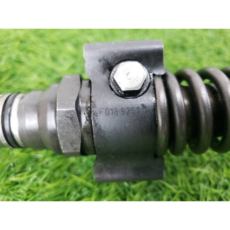 Форсунка топливная (топливная система) Volkswagen Golf 1K 2004 2.0 BKD 03G130073B