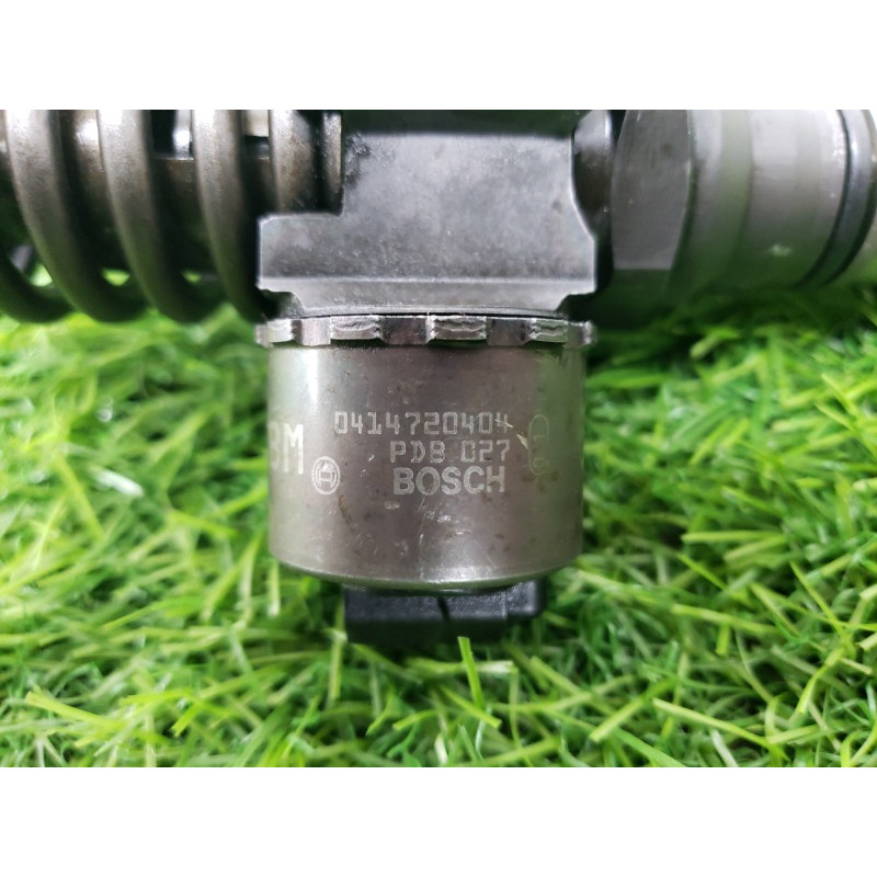 Форсунка топливная (топливная система) Volkswagen Golf 1K 2004 2.0 BKD 03G130073B