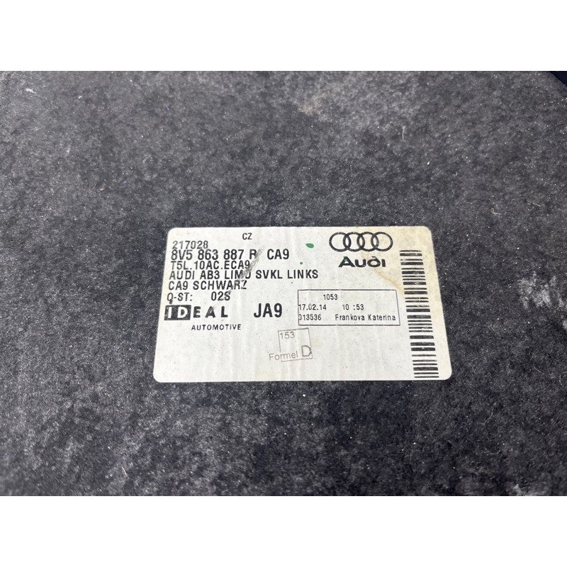 Обшивка багажника (салон) AUDI A3 8V 2015 1.8 8V5863887SCA9