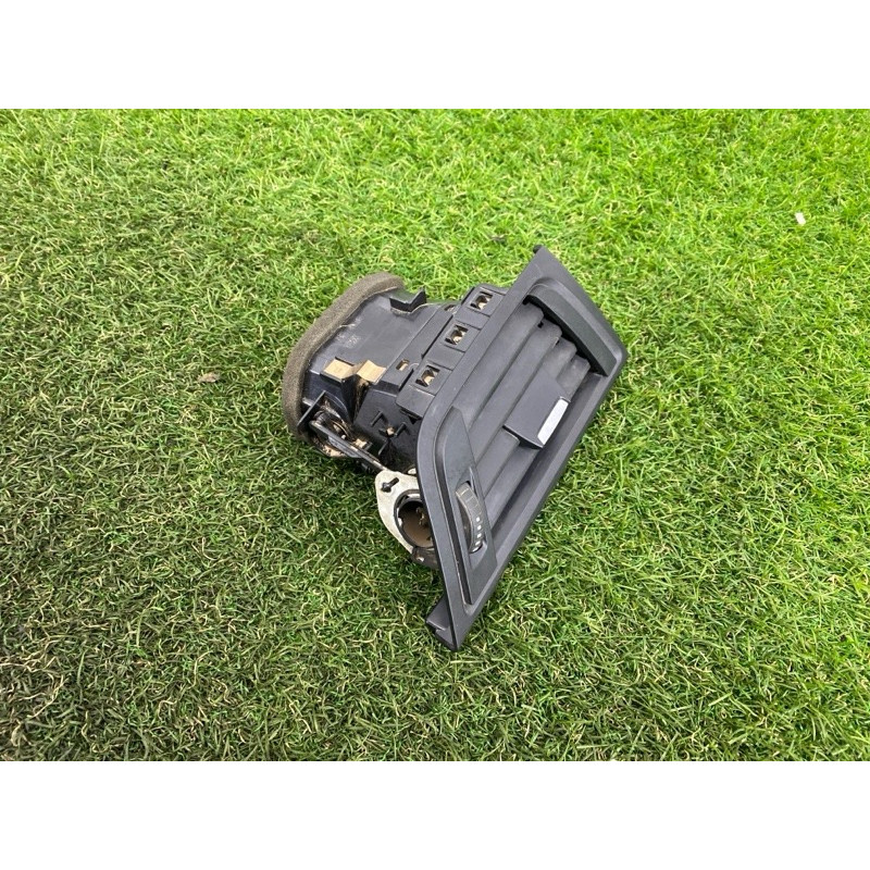 Дефлектор повітроводу (салон) BMW 3-series F30 2014 N20B20 64229253217