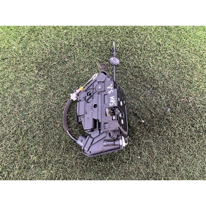 Замок двери (кузов и элементы) Volkswagen Amarok 2H 2012 2.0 5N0839015D