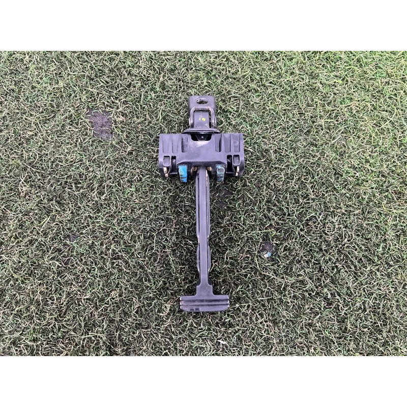 Ограничитель двери (кузов и элементы) Volkswagen Amarok 2H 2012 2.0 2H7839249