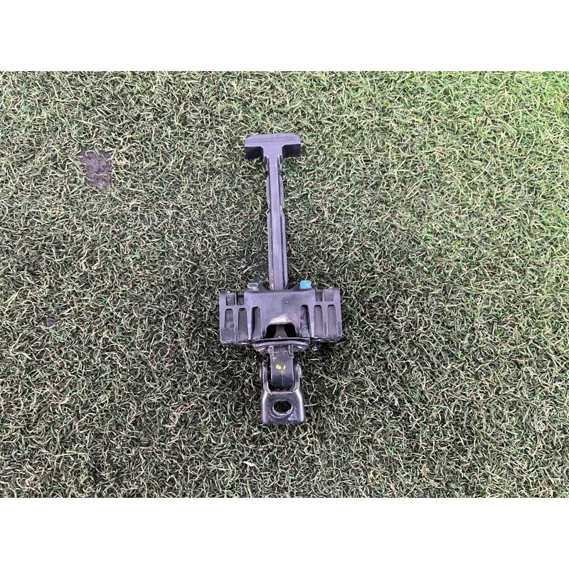 Ограничитель двери (кузов и элементы) Volkswagen Amarok 2H 2012 2.0 2H7839249