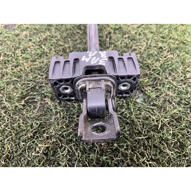 Ограничитель двери (кузов и элементы) Volkswagen Amarok 2H 2012 2.0 2H7839249