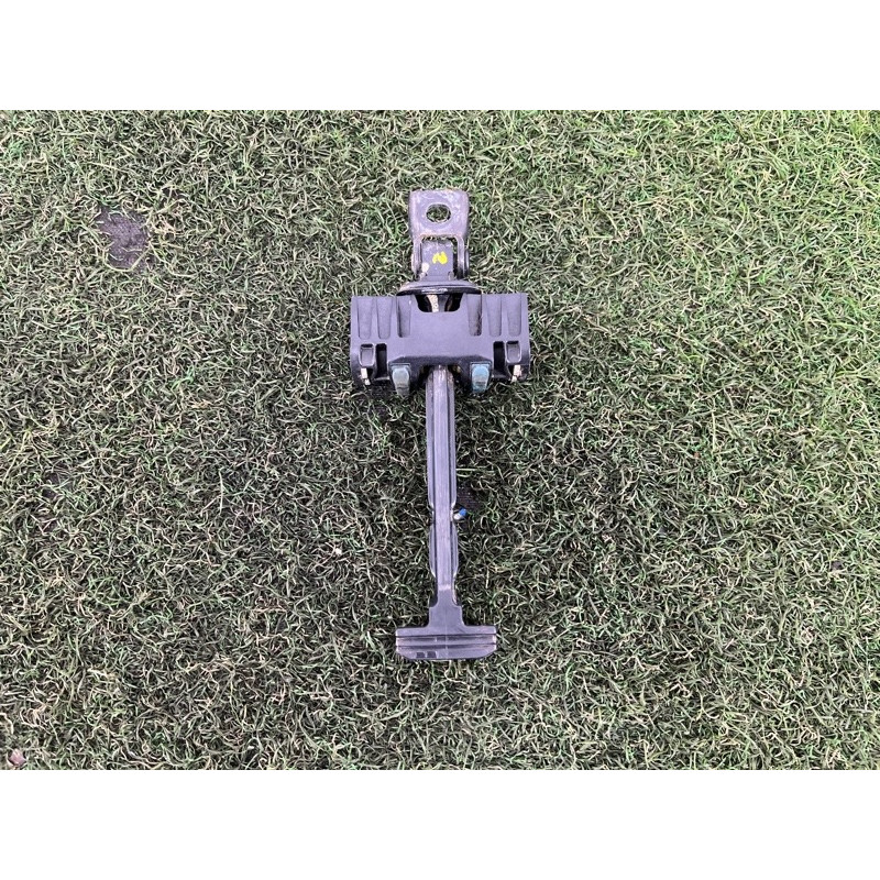 Ограничитель двери (кузов и элементы) Volkswagen Amarok 2H 2012 2.0 2H7839249