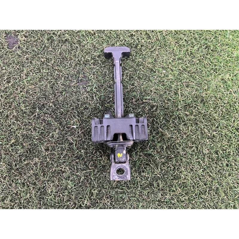 Ограничитель двери (кузов и элементы) Volkswagen Amarok 2H 2012 2.0 2H7839249